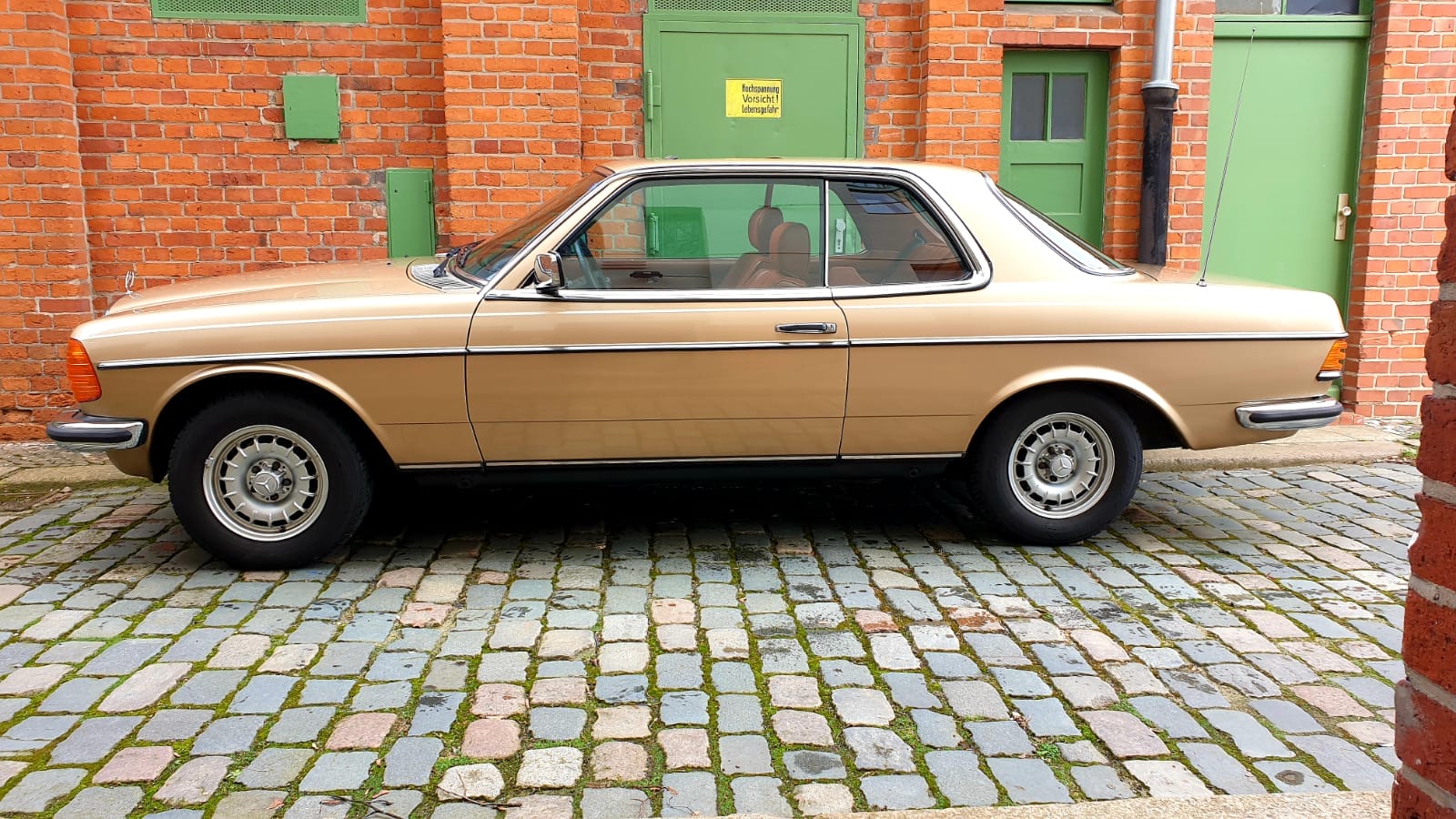 1979 Mercedes 230C (W123) – Bild 2
