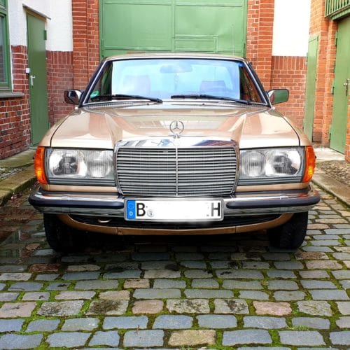 1979 Mercedes 230C (W123)