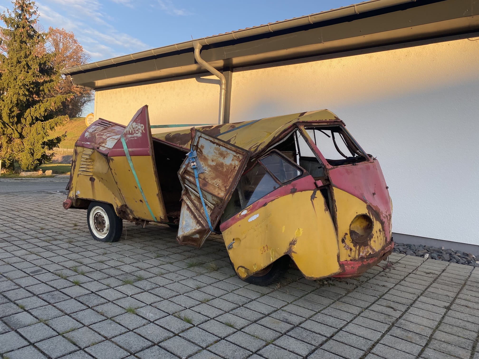 VW T1 "Barndoor" Coca-Cola Company - Image 5