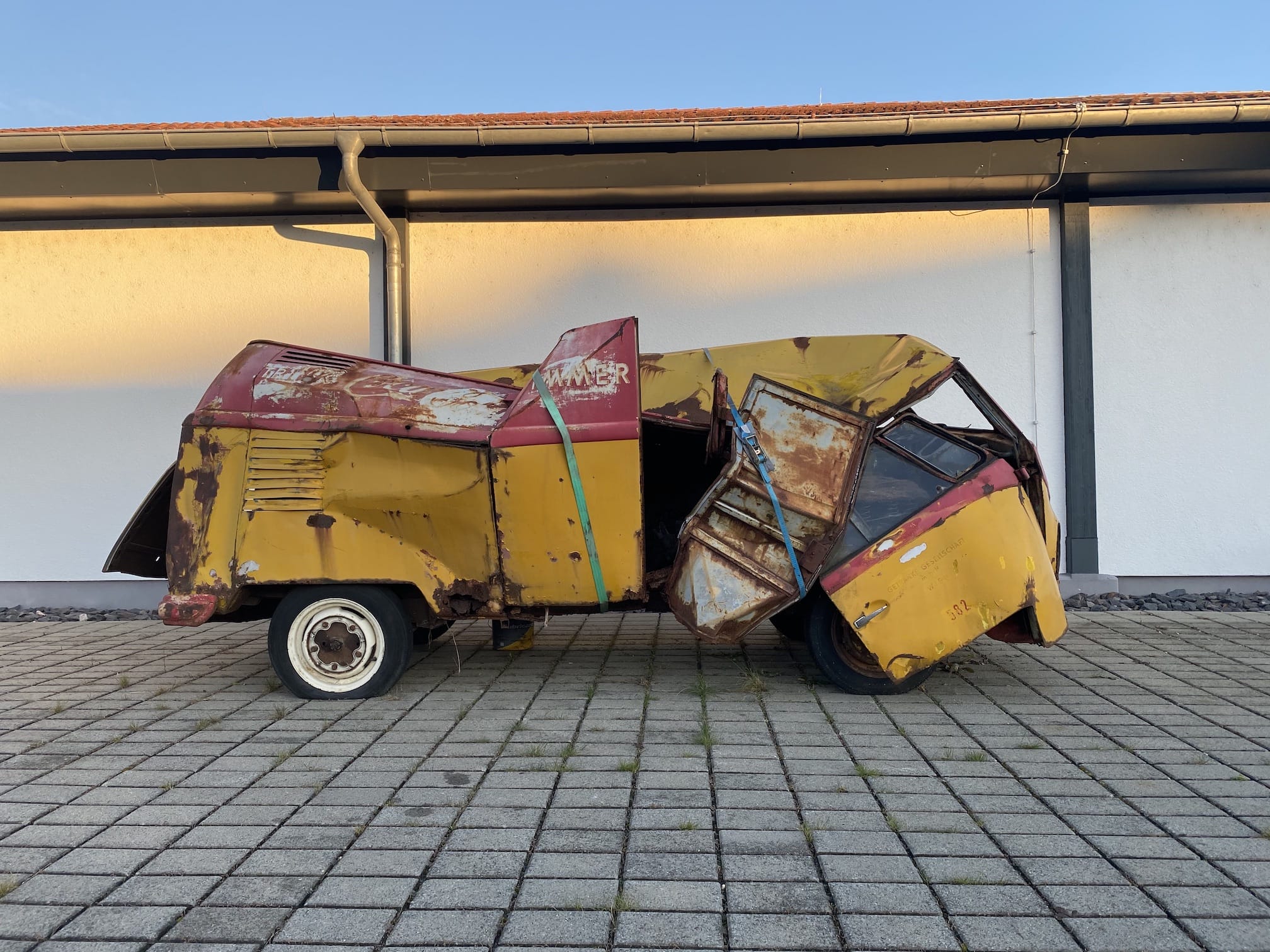 VW T1 "Barndoor" Coca-Cola Company - Image 3