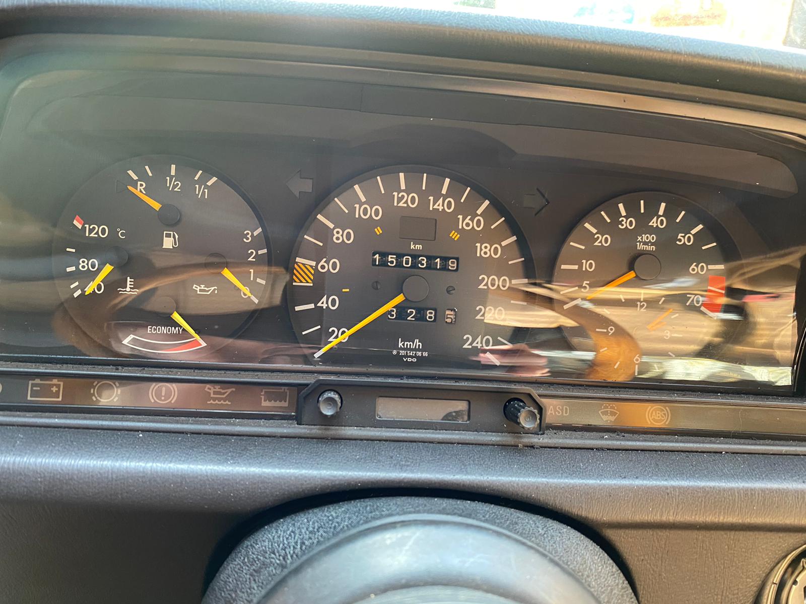 Mercedes Benz 190E 2.6 – Bild 9