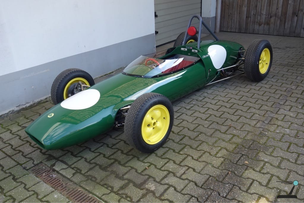 Lotus 22 - goes racing