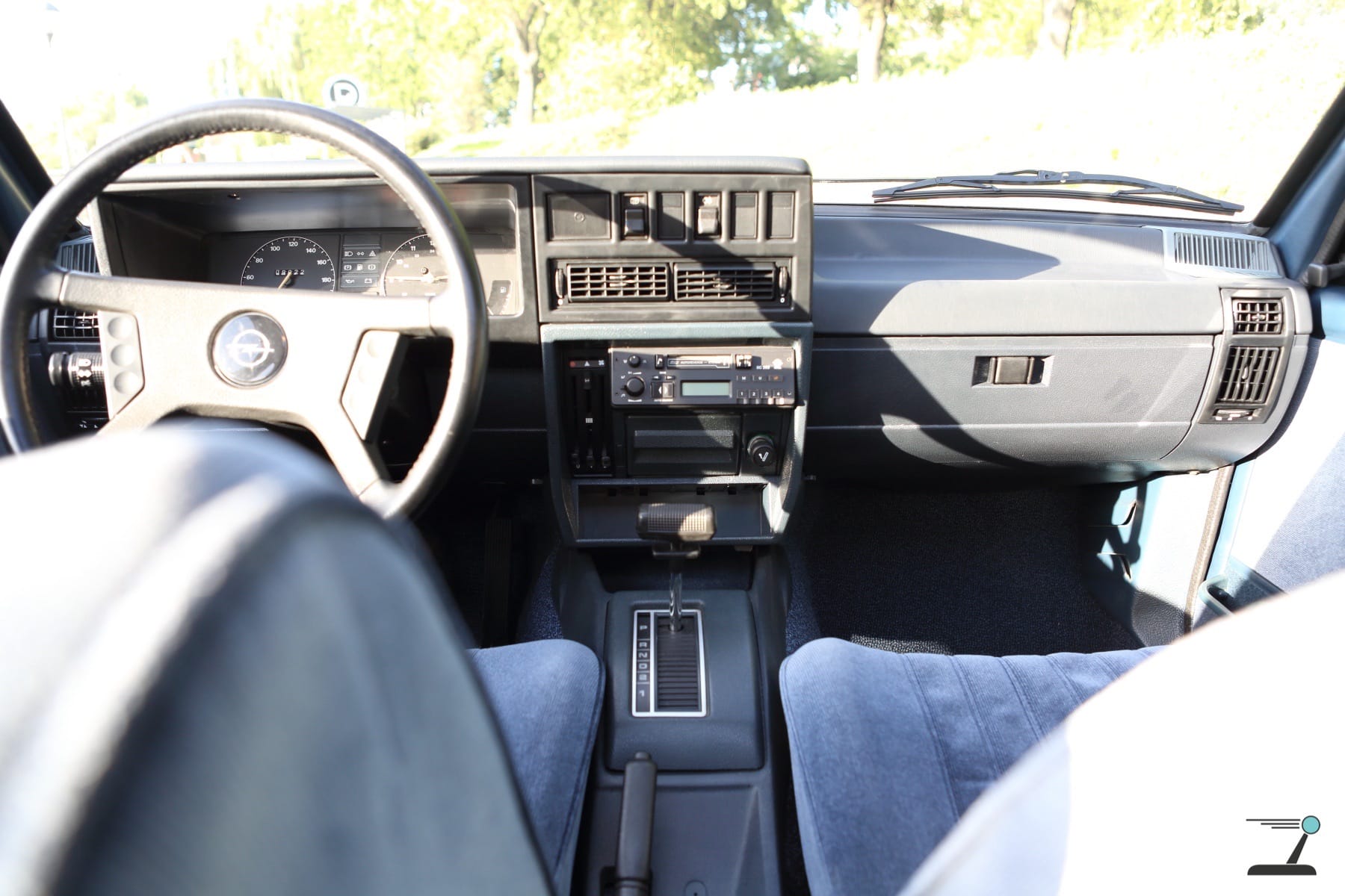 Opel Rekord E 2.2 with 9.000km - Image 9