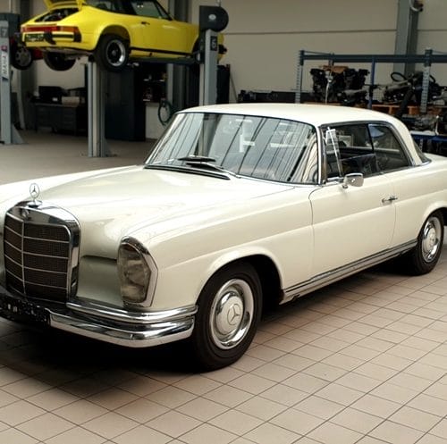 Mercedes 250SE Coup&eacute; W111