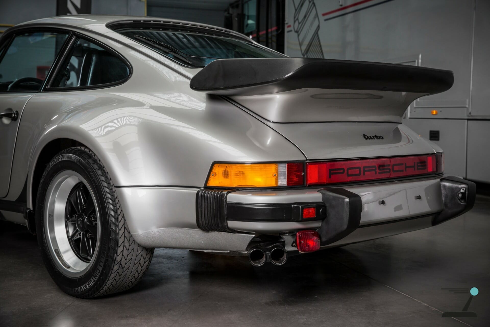 Porsche 930 Turbo - get your widowmaker