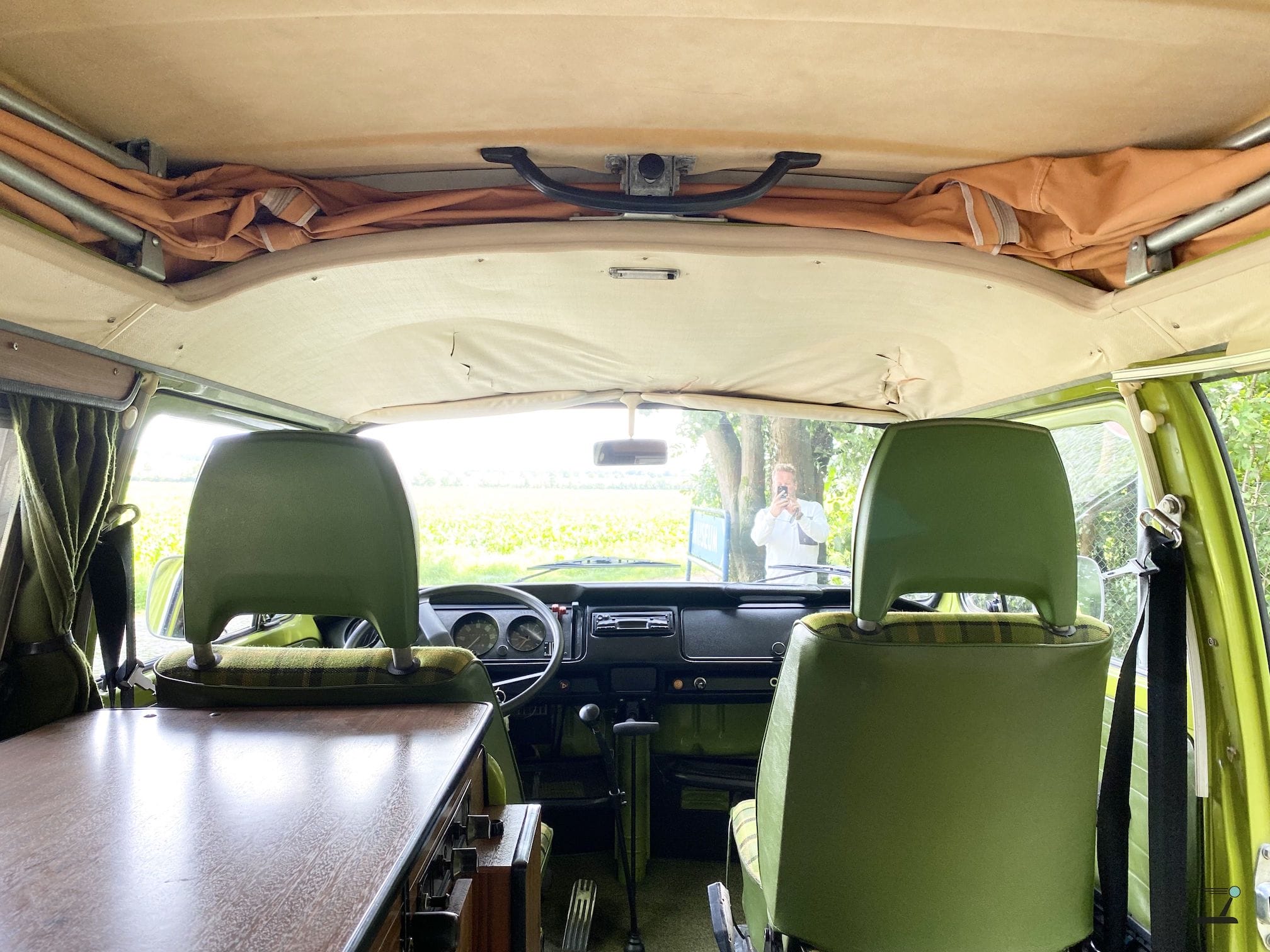 VW T2b Westfalia - Image 3