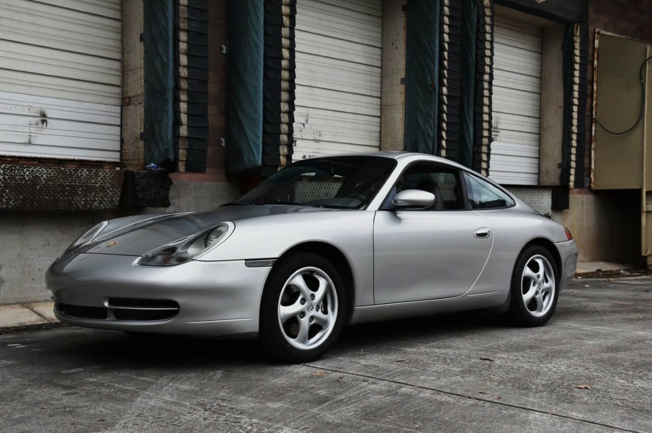 Porsche 911 Coupé 320PS