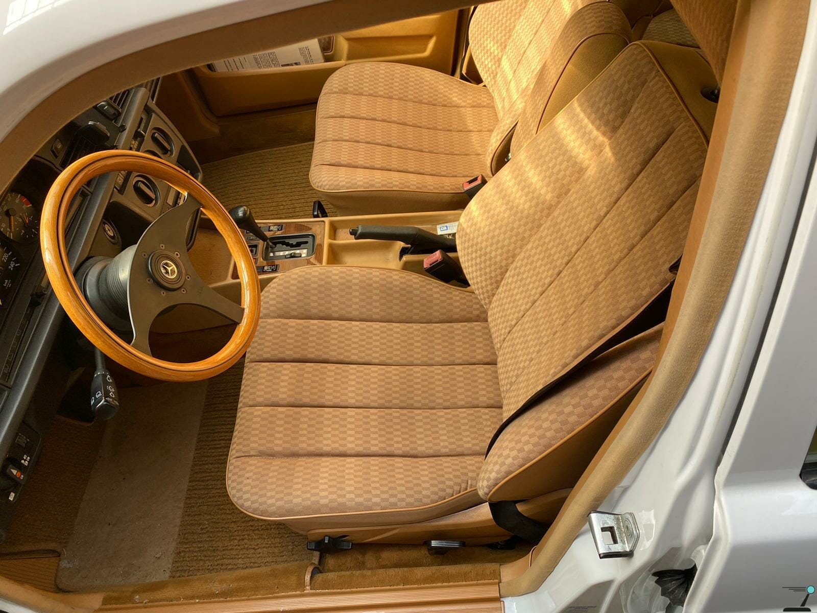 【M's】W201 190E2.6/W202 C280 C36（直6）ベルトテンショナー Mercedes Benz 190E 2.6 - bid now