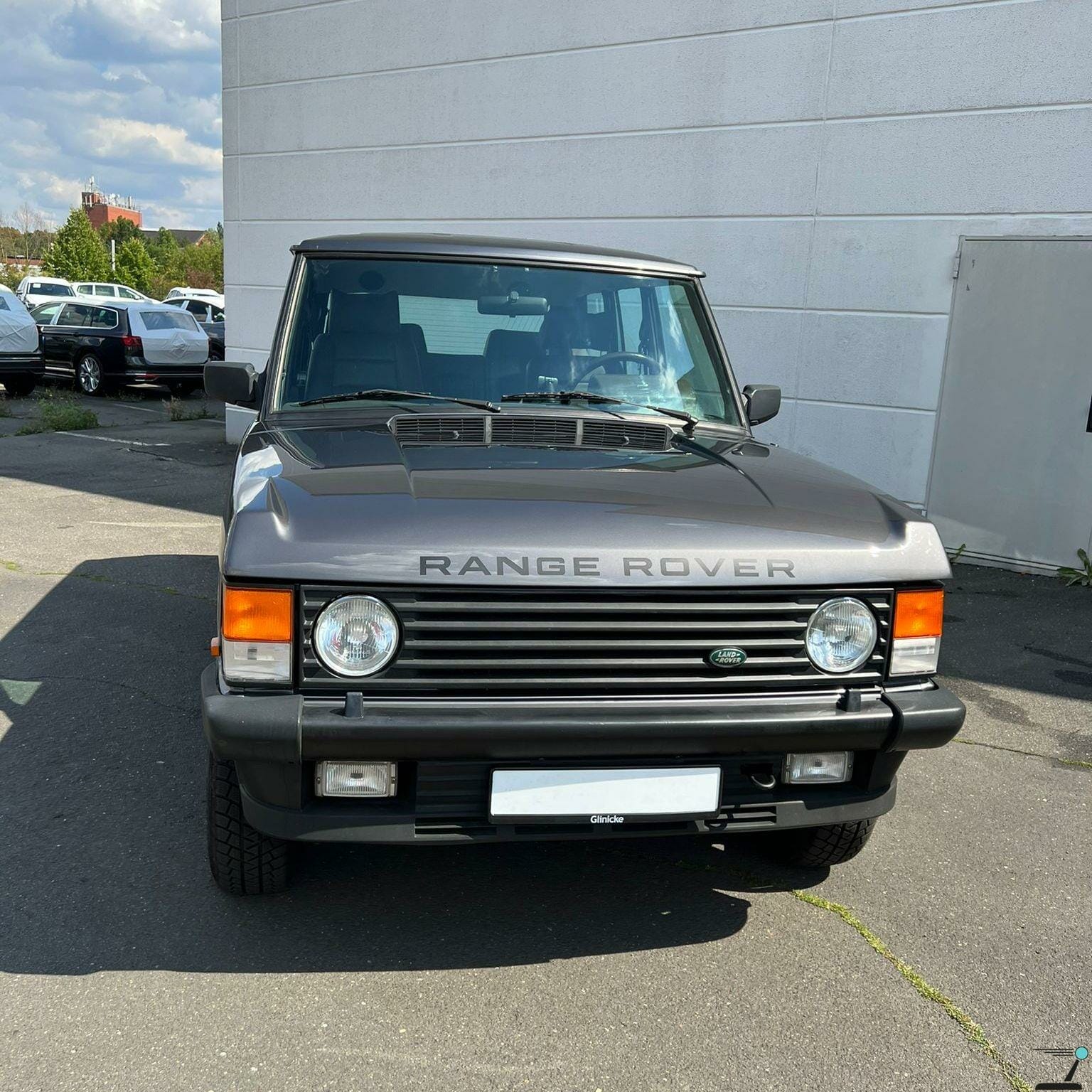 Range Rover 3.9L - Image 2