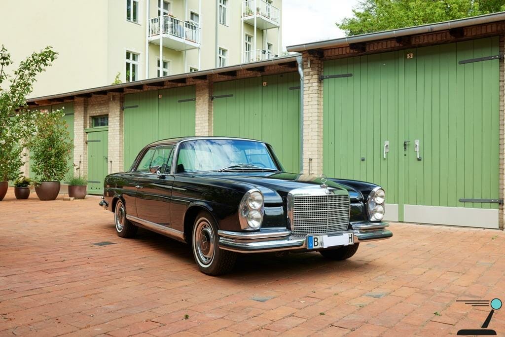 W111 Mercedes Benz 280 SE 3.5 Coupé - Image 2
