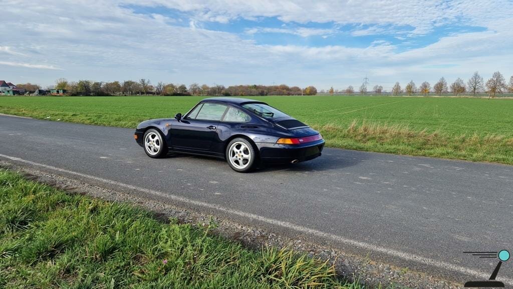 Porsche 911 Carrera 993 - Image 4