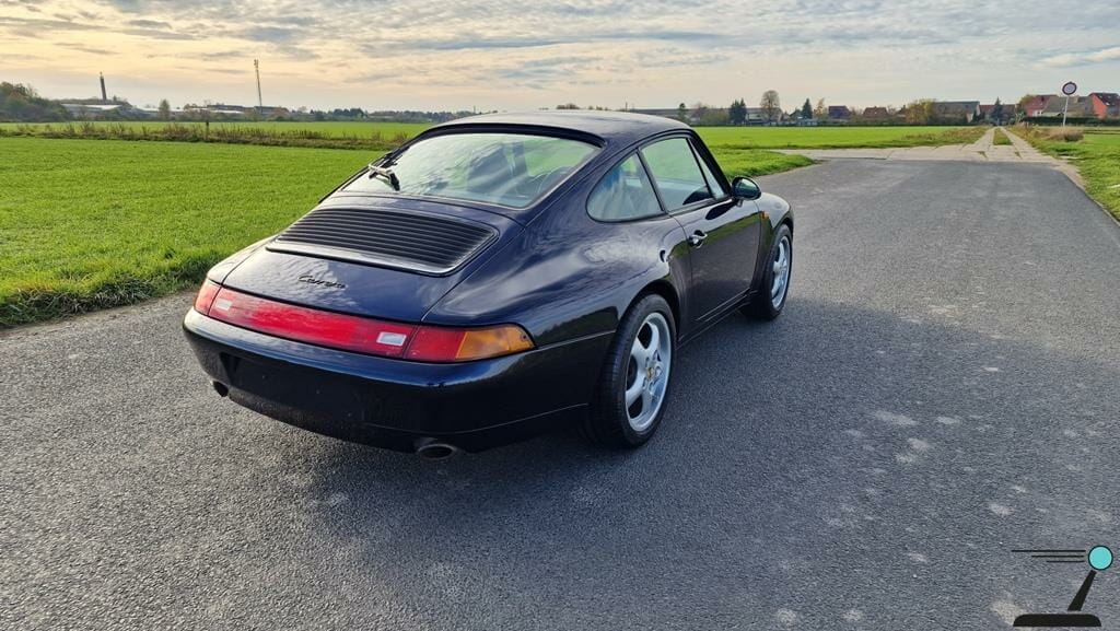 Porsche 911 Carrera 993 - Image 6