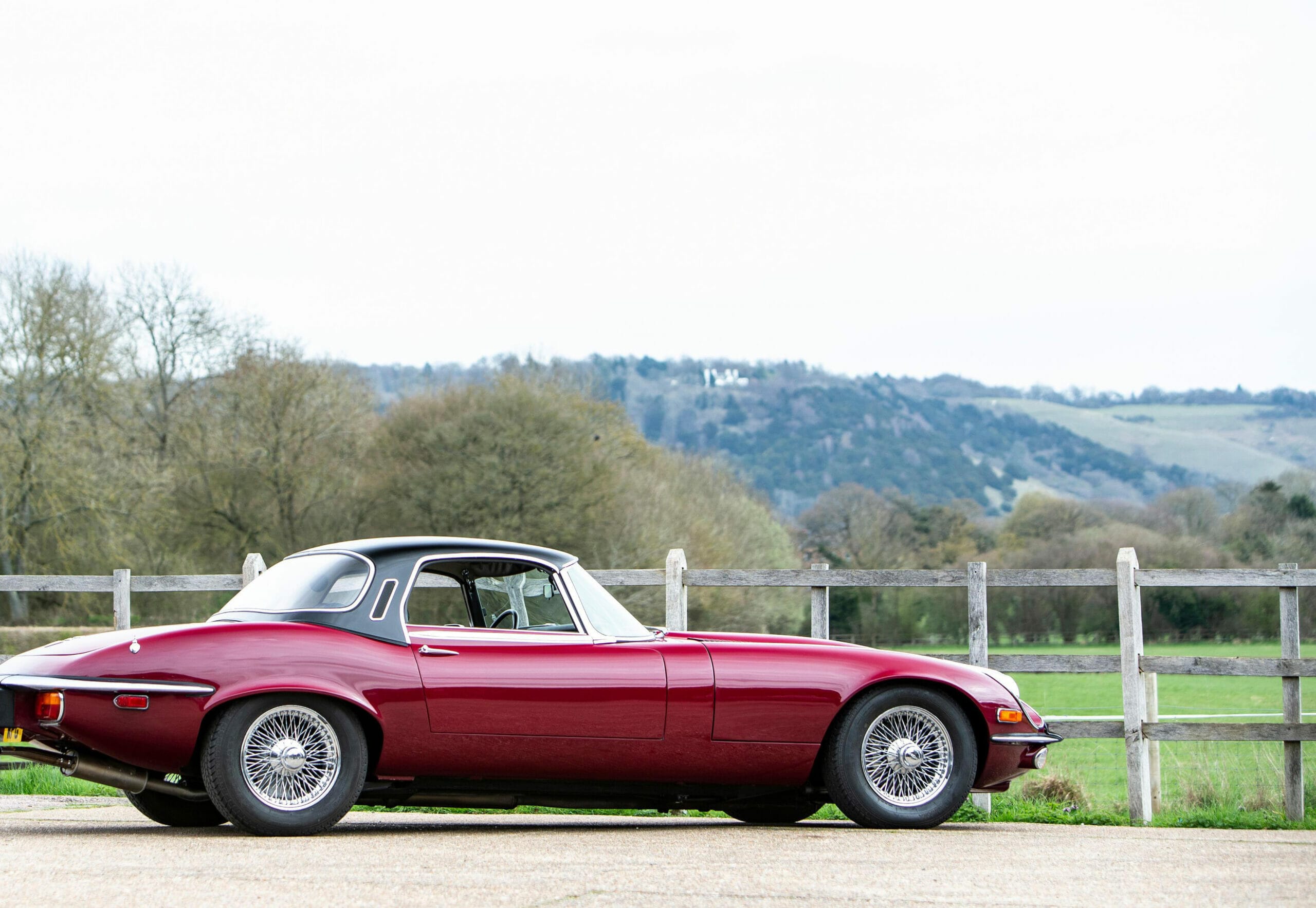 Jaguar E-Type V12 Cabrio - get the Cat