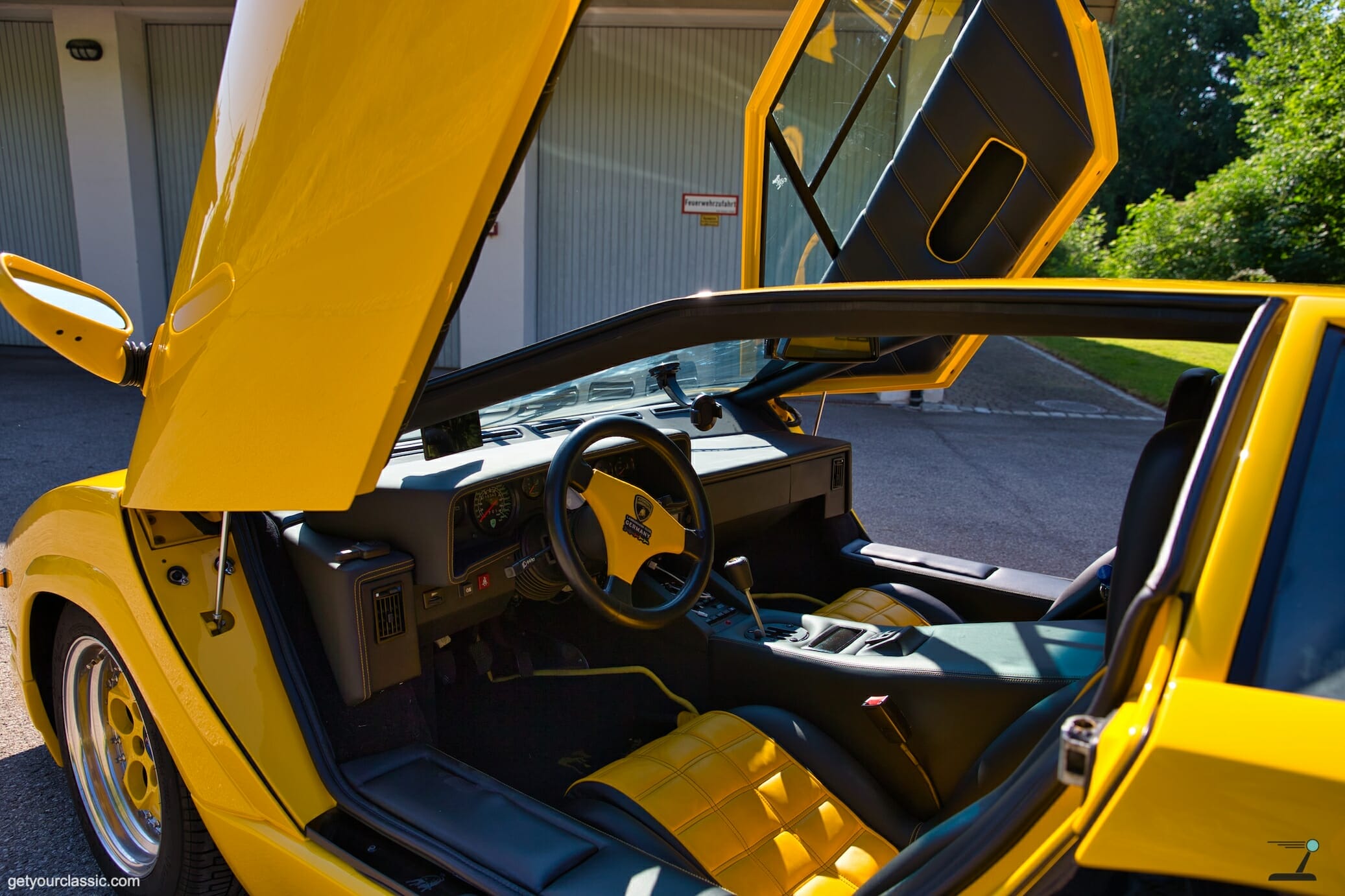 Lamborghini Countach 25 Anniversario - Giallo Fly yellow