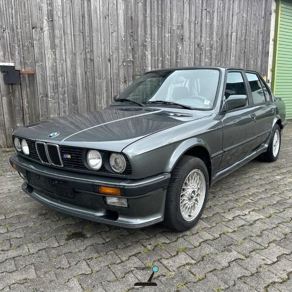 BMW 318i -